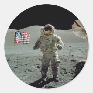Sticker Rond Astronaute d'Apollo 17 dans la vallée de Littrow