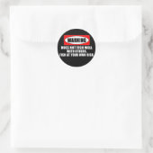 Sticker Rond Attention! Ne pêche pas bien avec les autres! - dr (Sac)