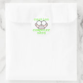 Sticker Rond Attention : Ordinateur Nerd (Sac)