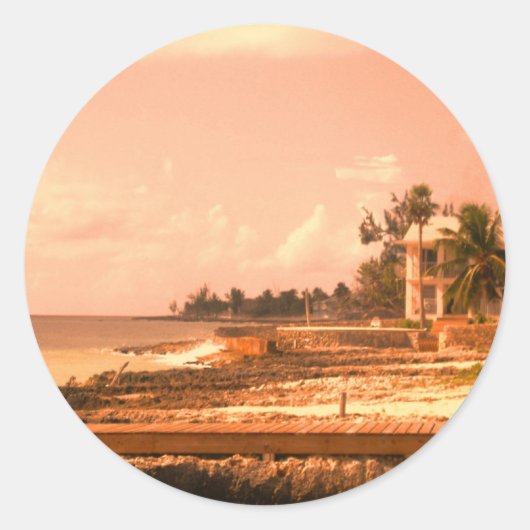 Sticker Rond Au Bord De L'Océan (Tonton De Pêche) (Devant)