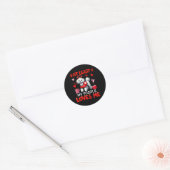 Sticker Rond Au moins mon caniche m'aime Saint-Valentin proprié (Enveloppe)