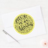 Sticker Rond Avançons dans une aventure (Enveloppe)