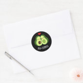 Sticker Rond Avocuddin Drôle Avocado Couple Pun Dark BG (Enveloppe)