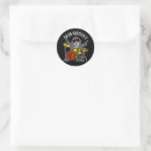 Sticker Rond Ba-da-ba-boon Funny Baboon Pun Dark BG (Sac)