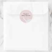 Sticker Rond Baby shower de cygne rose moderne Whimsical Prince (Sac)