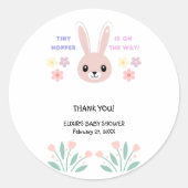 Sticker Rond Baby shower de lapin minuscule à Hopper Floral (Devant)