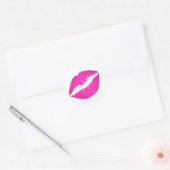 Sticker Rond Baiser en bâton de lèvre rose chaud (Enveloppe)