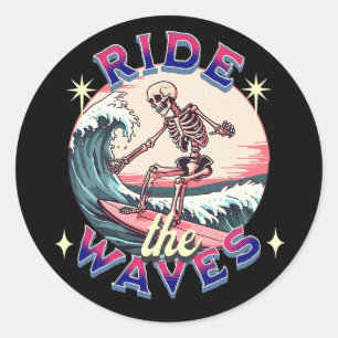 Sticker Rond Balade sur les vagues squelettes surf