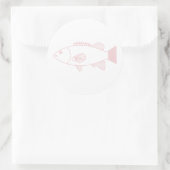 Sticker Rond Bass Groper poisson dans Pastel rose sur blanc (Sac)