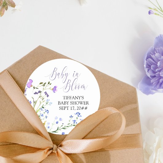 Sticker Rond Bébé en fleur violet Baby shower Fleur sauvage