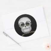 Sticker Rond Bébé mignon Chouette neigeuse portant des lunettes (Enveloppe)