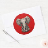 Sticker Rond Bébé mignon Eléphant Calf assis, Rouge (Enveloppe)