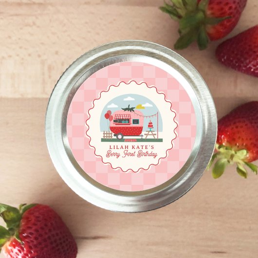 Sticker Rond Berry 1er Birthday Strawberry Camper Checper