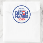 Sticker Rond BIDEN HARRIS 2020 : La vérité sur les mensonges (Sac)