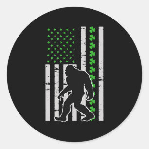 Sticker Rond Bigfoot Irish St Patricks Day USA Flag Sasquatch