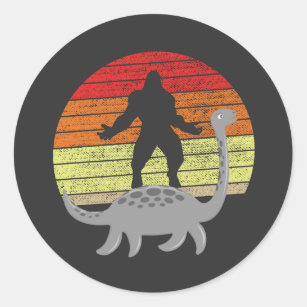 Sticker Rond Bigfoot Rétro Riding Le Loch Ness