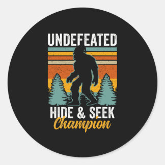 Sticker Rond Bigfoot Undefeated Hide & Seek Champion