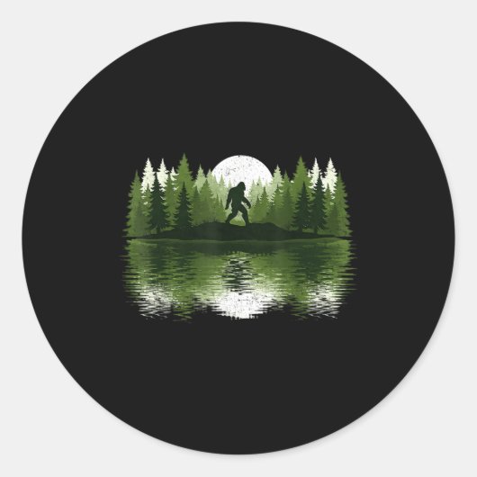 Sticker Rond Bigfoot Walking Forest Sasquatch Woods Parks Men W (Devant)