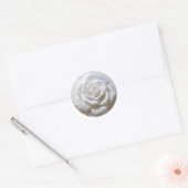 Sticker Rond Blanc sur Blanc - Rose Sculptée (Enveloppe)