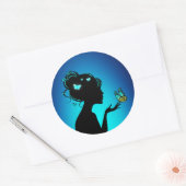 Sticker Rond Blauwe Vlindervrouw (Envelop)