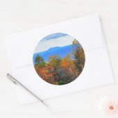Sticker Rond Blue Ridge Parkway Fall Vue sur Pilot Mountain (Enveloppe)