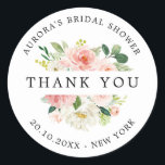 Sticker Rond Blush Floral Botanical Bridal douche merci<br><div class="desc">Elégant rose pâle / pêche printemps fleurie douche à nuptiale Merci autocollant avec un bouquet de roses pastel pastel douce aquarelle, pivoines et hydrangées dans les tons rose roux, pêche et crème avec feuilles botaniques verdoyants et feuilles eucalyptus. Un choix de design moderne qui conviendra parfaitement aux mariages du printemps...</div>