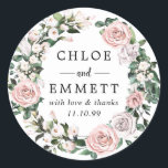 Sticker Rond Blush rose et Lavender Rose Wreath Wedding Favor<br><div class="desc">De très jolis roses rose vif et lavande se marient avec des fleurs de pomme blanches pour créer une couronne parfaite pour un mariage d'été. Le design boho rustique présente beaucoup de verdure et de feuilles. Les noms des couples mariages sont en gros caractères. Un sentiment de remerciement et la...</div>
