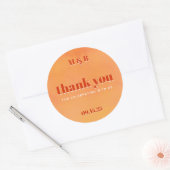 Sticker Rond Bold Chic Orange Sunset Monogram Thank You Wedding (Enveloppe)
