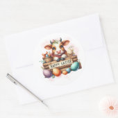 Sticker Rond Bonne vache de Pâques et oeufs (Enveloppe)