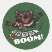 Sticker Rond Boom ! Main de Poker diabolique Tasmanienne (Devant)