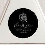 Sticker Rond Boule Disco Minimaliste Noir | Mariage<br><div class="desc">Ces stickers mariage noir foncé ou douche nuptiale,  tendance mais élégants,  présentent un style moderne et minimaliste,  avec un script blanc manuscrit qui dit "merci" ainsi que le texte classique. Une boule disco rétro dessinée à la main est présentée dans une illustration subtile.</div>