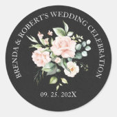 Sticker Rond Bouquet de roses roses pâles sur lin noir (Devant)