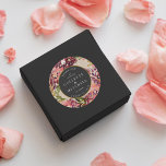 Sticker Rond Bouquet romantique Mariage noir rose chaud<br><div class="desc">Parfait pour les faveurs ou les kits de bienvenue. Collage floral aquarelle peint à la main avec des oeuvres d'art originales et des accents d'or faux. Tout le texte est modifiable.</div>