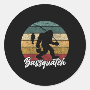 Sticker Rond Bquatch ! B Fisherman Sasquatch Funny Bigfoot Fish