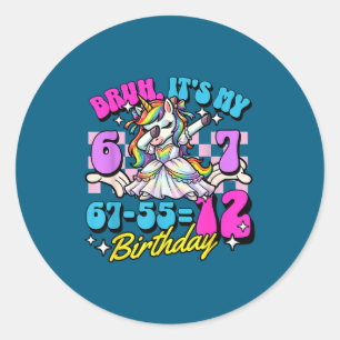Sticker Rond Bruh 67-55=12 fille licorne faisant le dab pour so