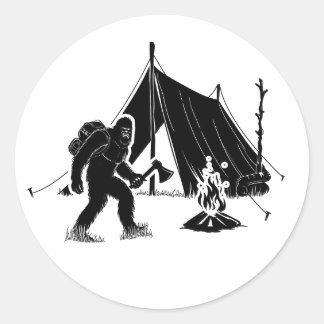 Sticker Rond Bushcraft Adventure Camping Bigfoot