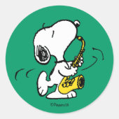 Sticker Rond cacahuètes | Lecteur Snoopy Saxophone (Devant)