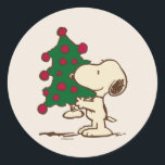 Sticker Rond cacahuètes | Snoopy Christmas Tree<br><div class="desc">Célébrez les vacances et votre amour des cacahuètes avec ce design avec la décoration Snoopy pour la saison.</div>