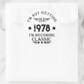 Sticker Rond Cadeau d'anniversaire vintage personnalisé noir (Sac)