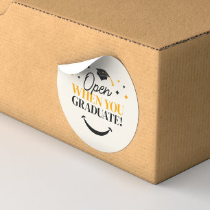 Sticker Rond Cadeau Élégant pour la Promotion de Diplômés 2024