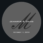 Sticker Rond Calligraphie classique Monogramme Mariage gris<br><div class="desc">Vous pouvez facilement changer les polices et les couleurs. Vous pouvez également ajouter votre logo et l'image arrière - plan comme vous le souhaitez.</div>