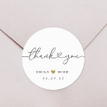 Sticker Rond Calligraphie moderne avec Coeurs Mariage Merci<br><div class="desc">Un autocollant de remerciement mariage sur mesure avec calligraphie moderne et design de coeur.</div>