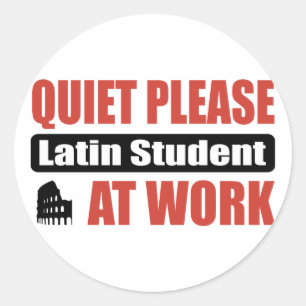 Sticker Rond Calme S'Il Vous Plaît Étudiant Latin Au Travail