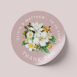 Sticker Rond Camélia vintage. Mariage rose pâle merci<br><div class="desc">Élégant Merci floral Sticker avec fleur de camélia vintage pour jardin botanique Mariage / Fête d'engagement / Dîner de répétition dans les tons rose pâle pastel,  couleurs rousses poussiéreuses.</div>
