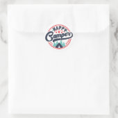 Sticker Rond Campingueur heureux (Sac)