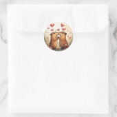 Sticker Rond Capybara Love - Un moment de pré romantique (Sac)