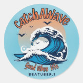 Sticker Rond Catch the Wave : Embrassez l'esprit du surf (Devant)