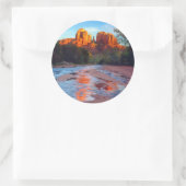 Sticker Rond Cathedral Rock se reflétant dans Oak Creek au couc (Sac)