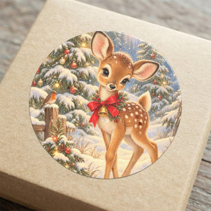 Sticker Rond Cerf faon de Noël vintage dans la forêt enneigée