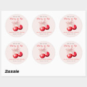 Sticker Rond Cerise sucrée sur le Baby shower supérieur fille (Feuille)